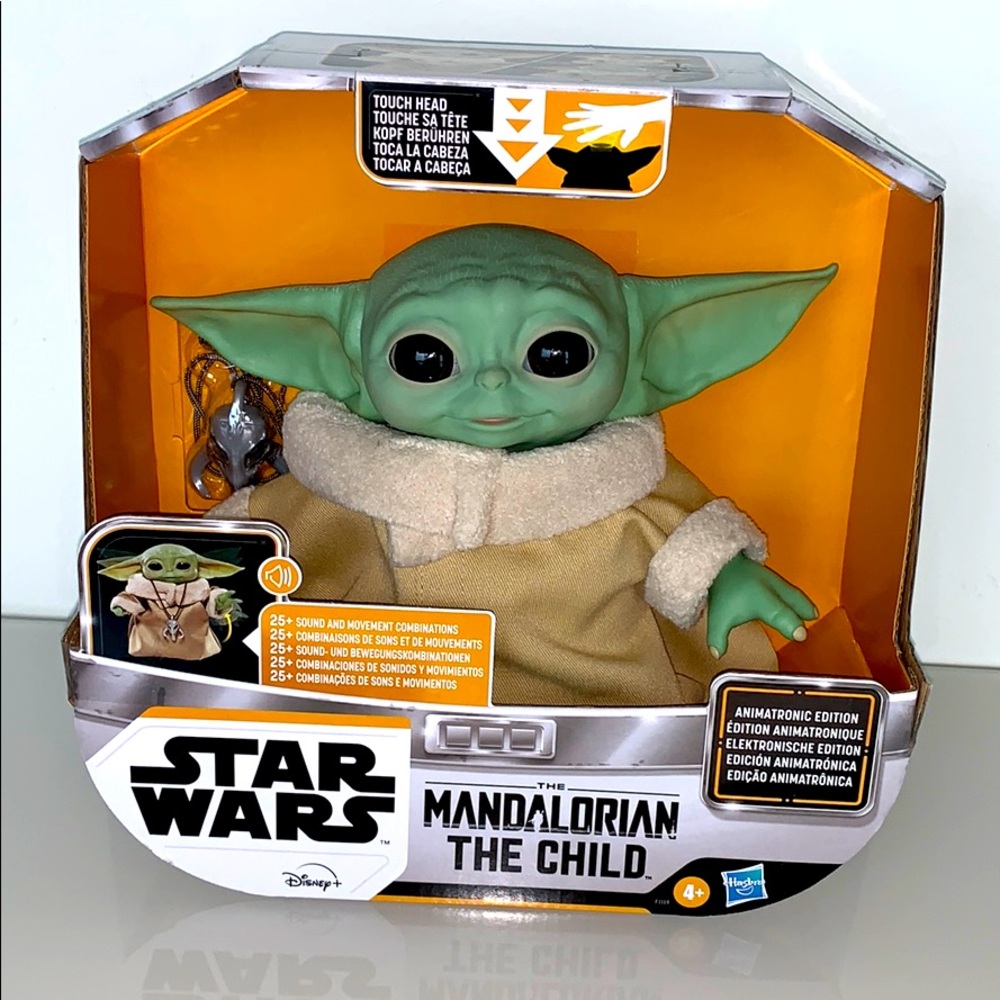 Disney Star Wars Mandalorian The Child animatronic